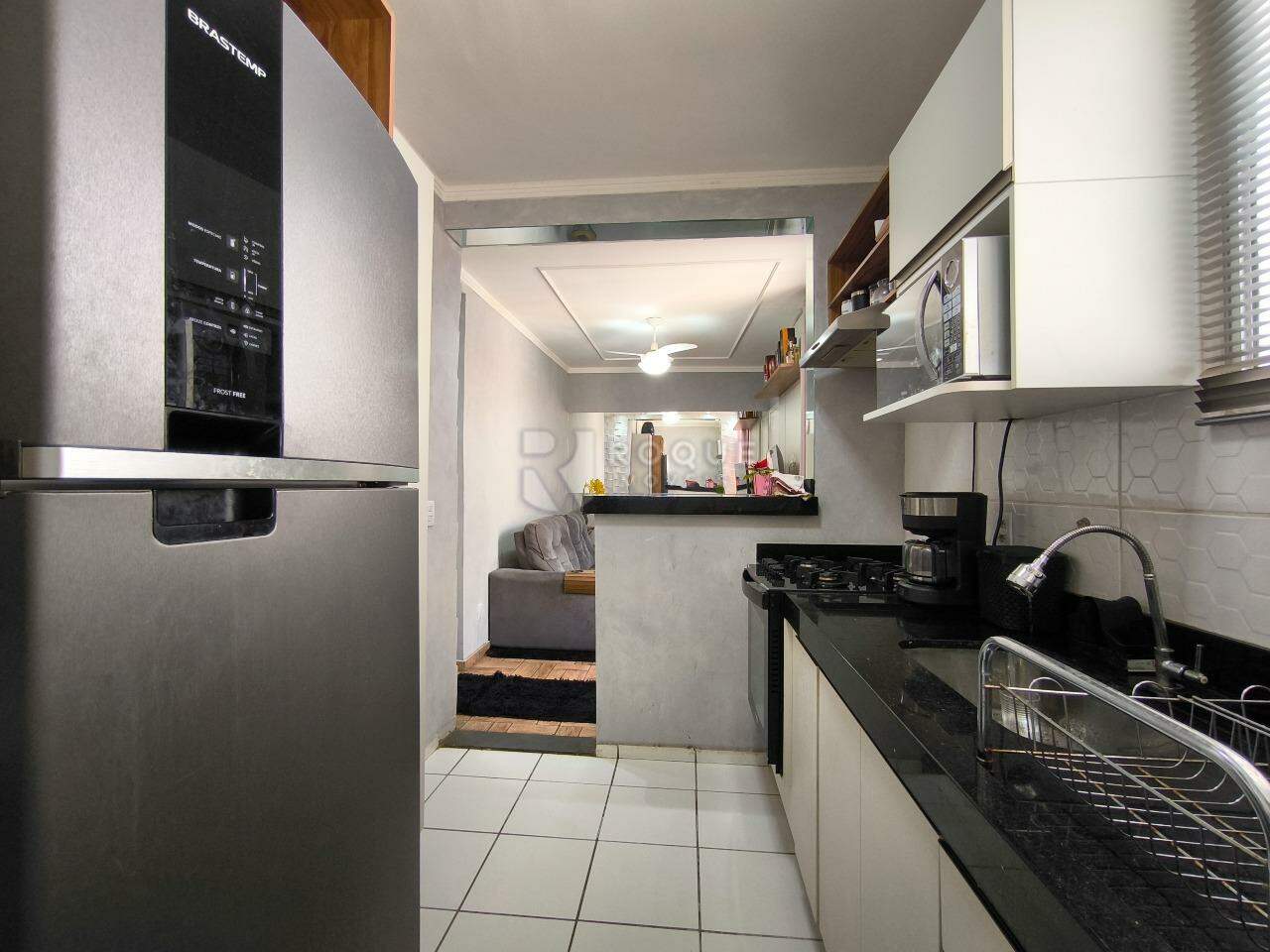 Apartamento à venda no bairro Graminha: COZINHA