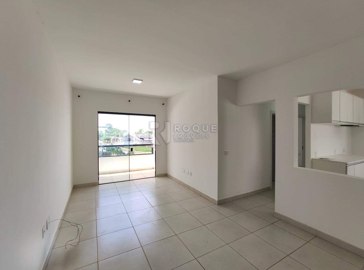 Apartamento para aluguel no bairro Jardim Santa Adélia: Sala