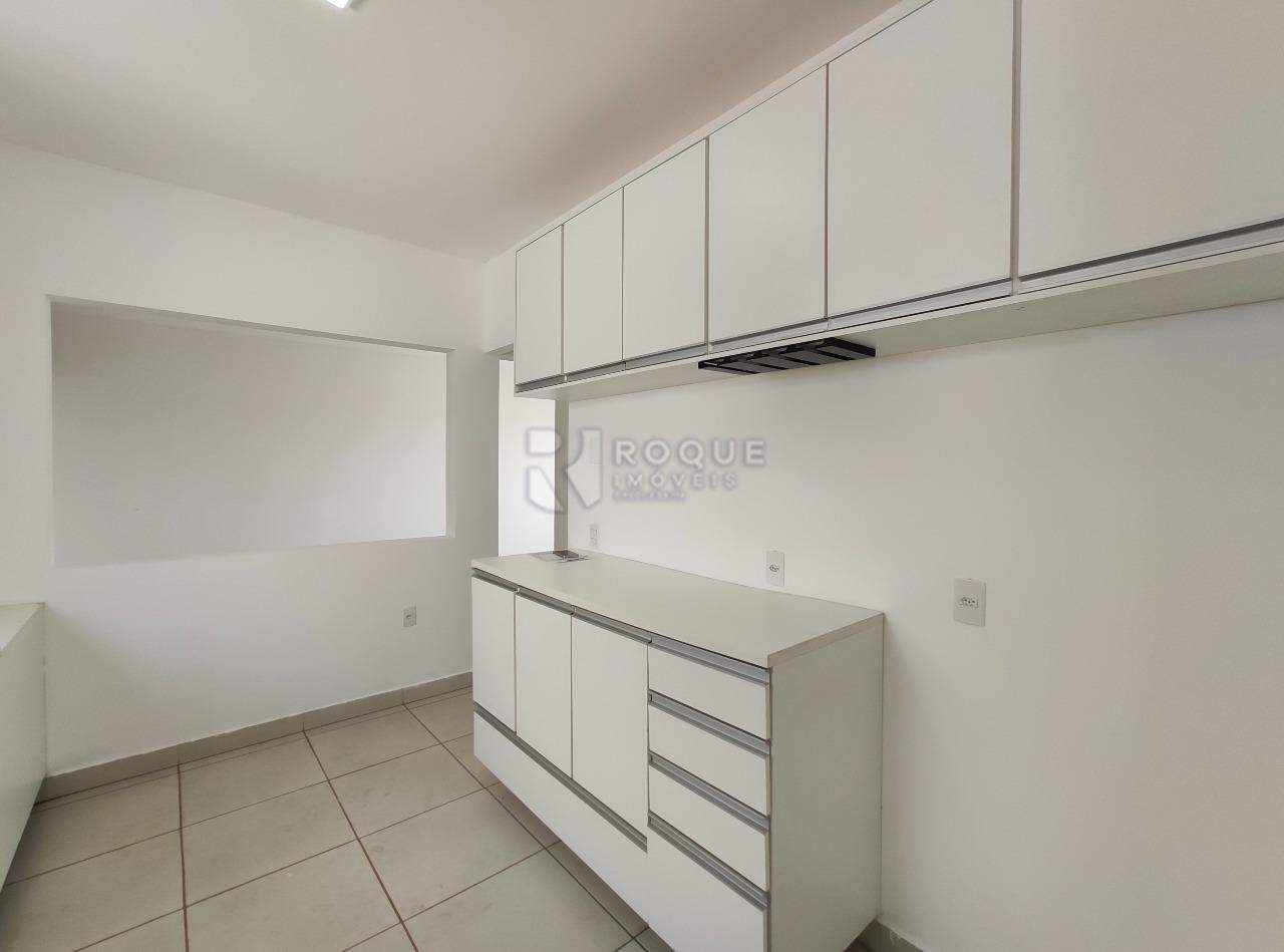 Apartamento para aluguel no bairro Jardim Santa Adélia: Cozinha