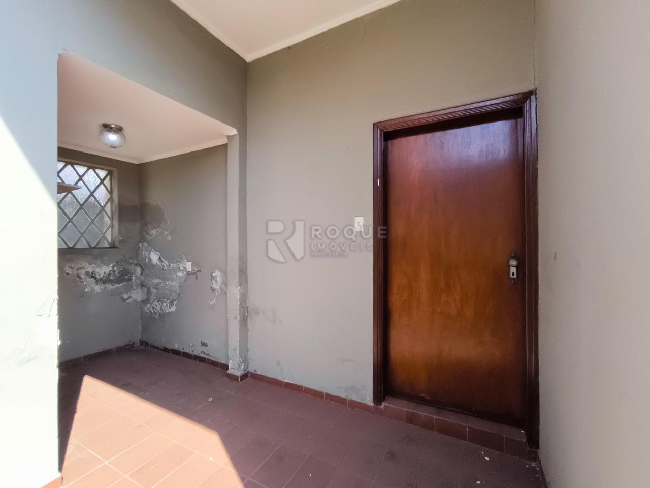 Casa Residencial para aluguel no bairro Centro: LAVANDERIA