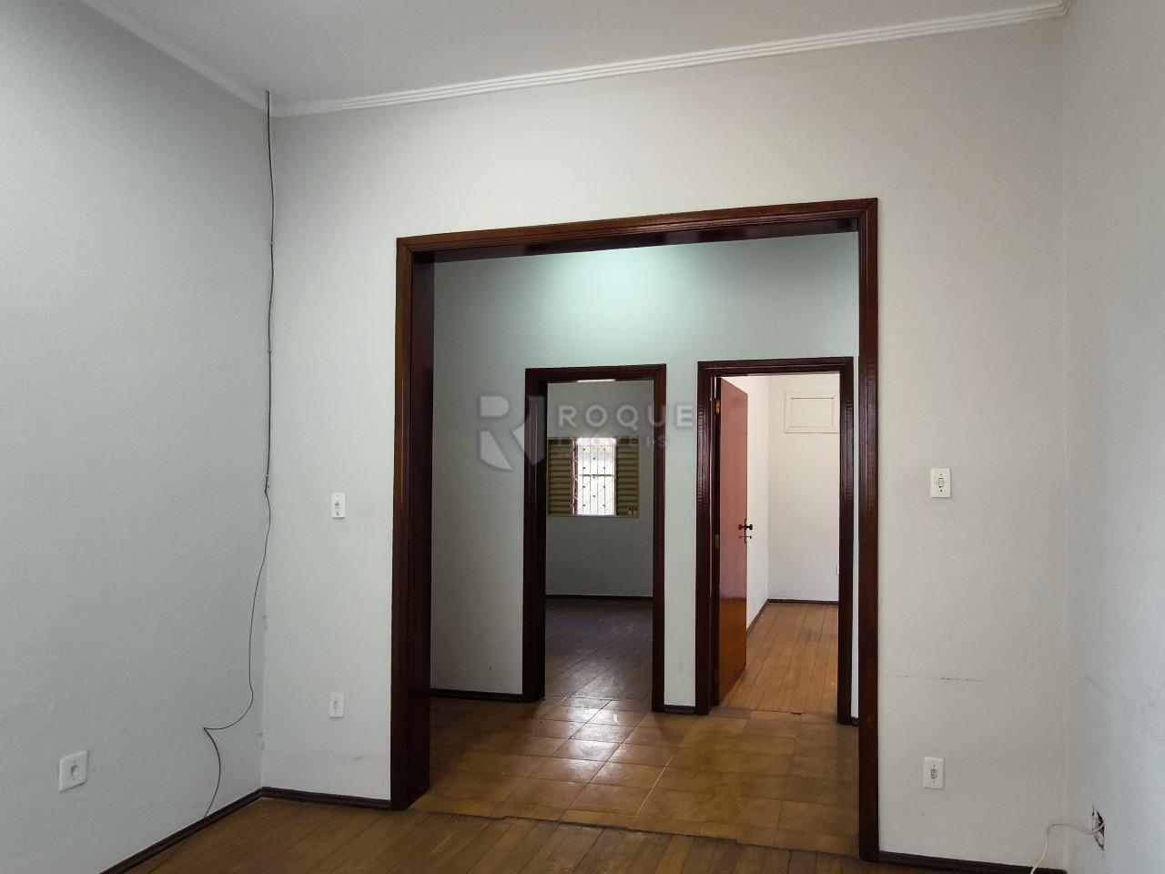 Casa Residencial para aluguel no bairro Centro: SALA