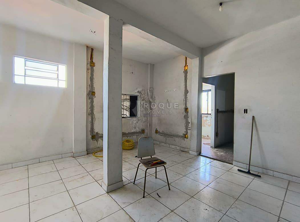 Barracão/Galpão para aluguel no bairro Jardim Nova Itália: Sala