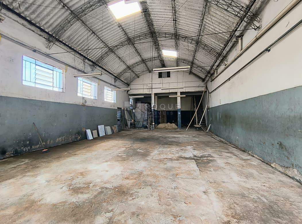 Barracão/Galpão para aluguel no bairro Jardim Nova Itália: Salão 
