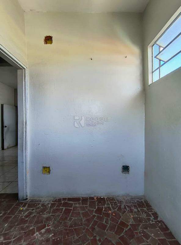 Barracão/Galpão para aluguel no bairro Jardim Nova Itália: Dormitório