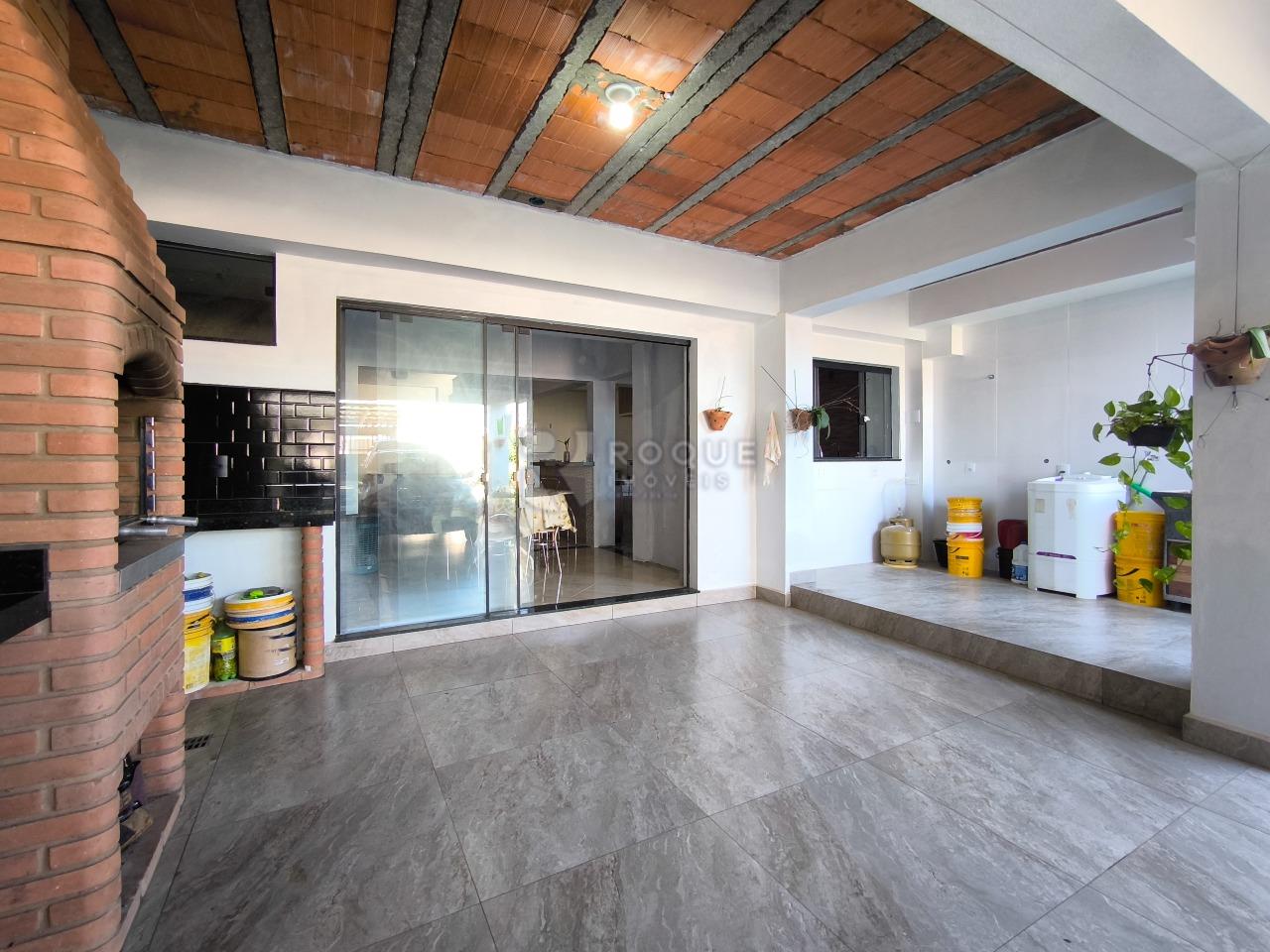 Casa Residencial à venda no bairro Jardim Lagoa Nova: FRENTE