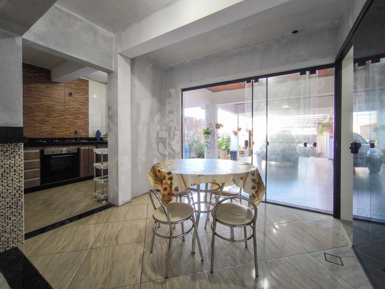 Casa Residencial à venda no bairro Jardim Lagoa Nova: COPA