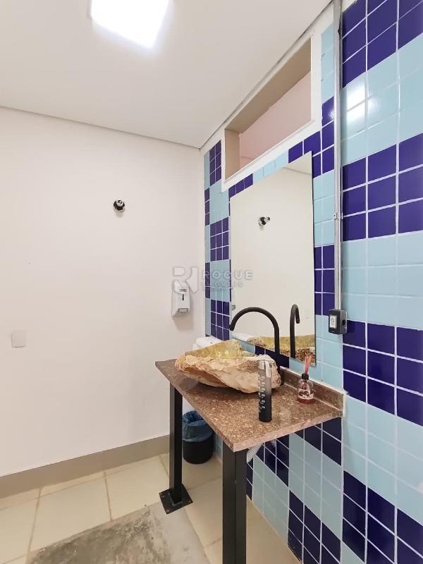 Salas/Conjuntos para aluguel no bairro Jardim Mercedes: Hall WC uso comum