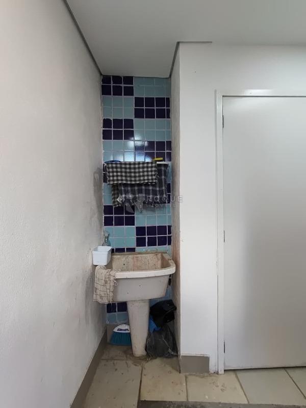 Salas/Conjuntos para aluguel no bairro Jardim Mercedes: Lavanderia uso comum