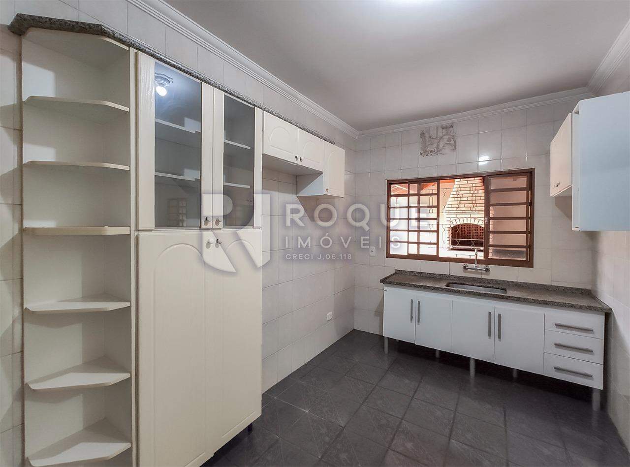 Casa Residencial à venda no bairro Jardim Gustavo Pecinini: Cozinha 