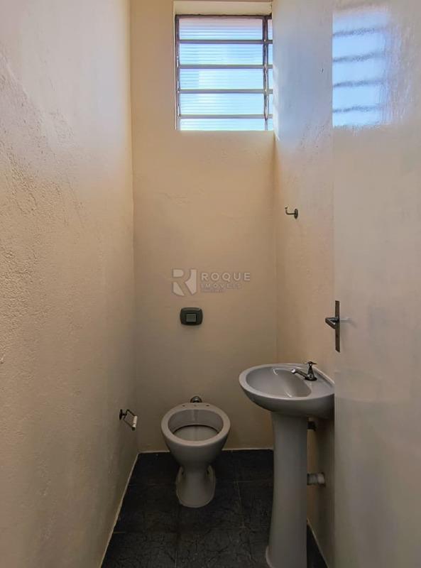 Salão para aluguel no bairro Parque Hippolyto: Wc social 02