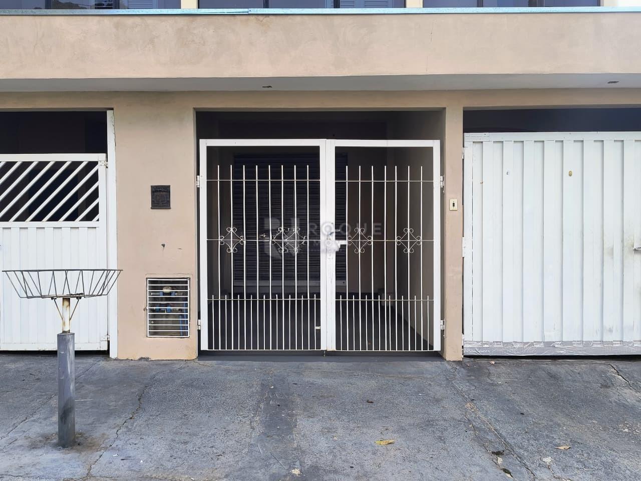 Salão para aluguel no bairro Parque Hippolyto: Fachada