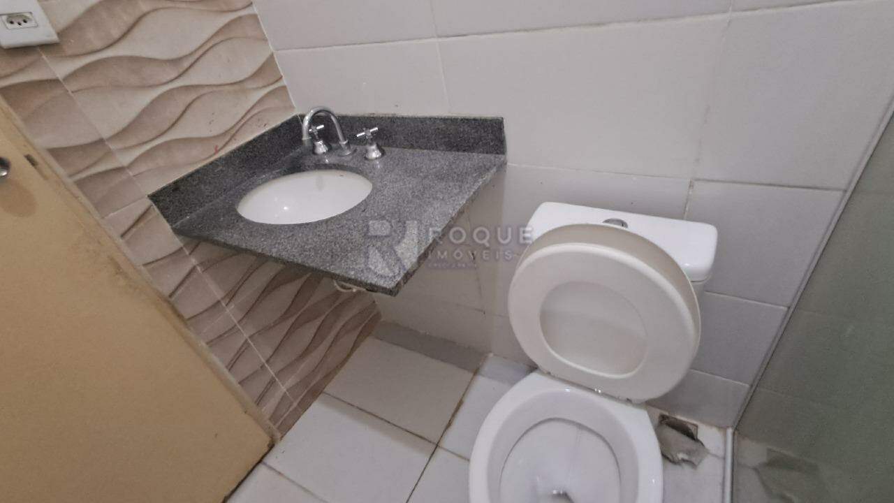 Casa Residencial à venda no bairro Vila Claudia: 