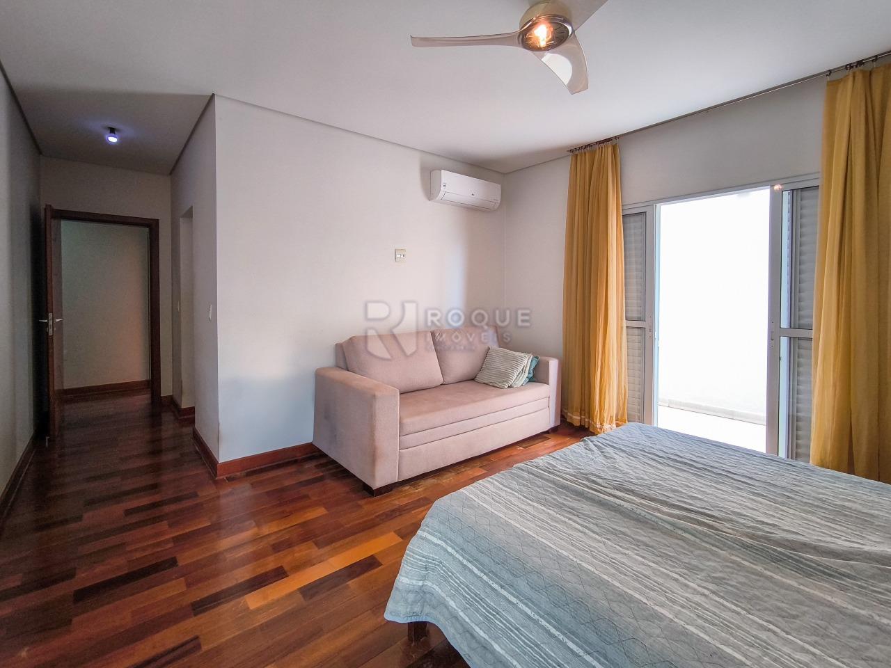 Casa em condomínio à venda no bairro Parque Residencial Roland: SUÍTE