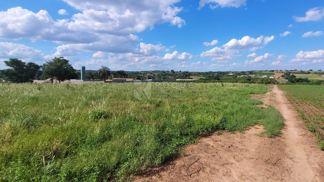 Terreno à venda no bairro Bairro dos Pires de Baixo: 