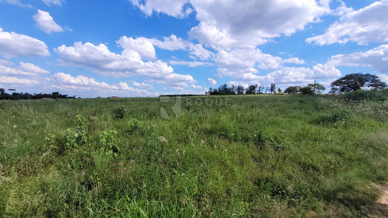 Terreno à venda no bairro Bairro dos Pires de Baixo: 
