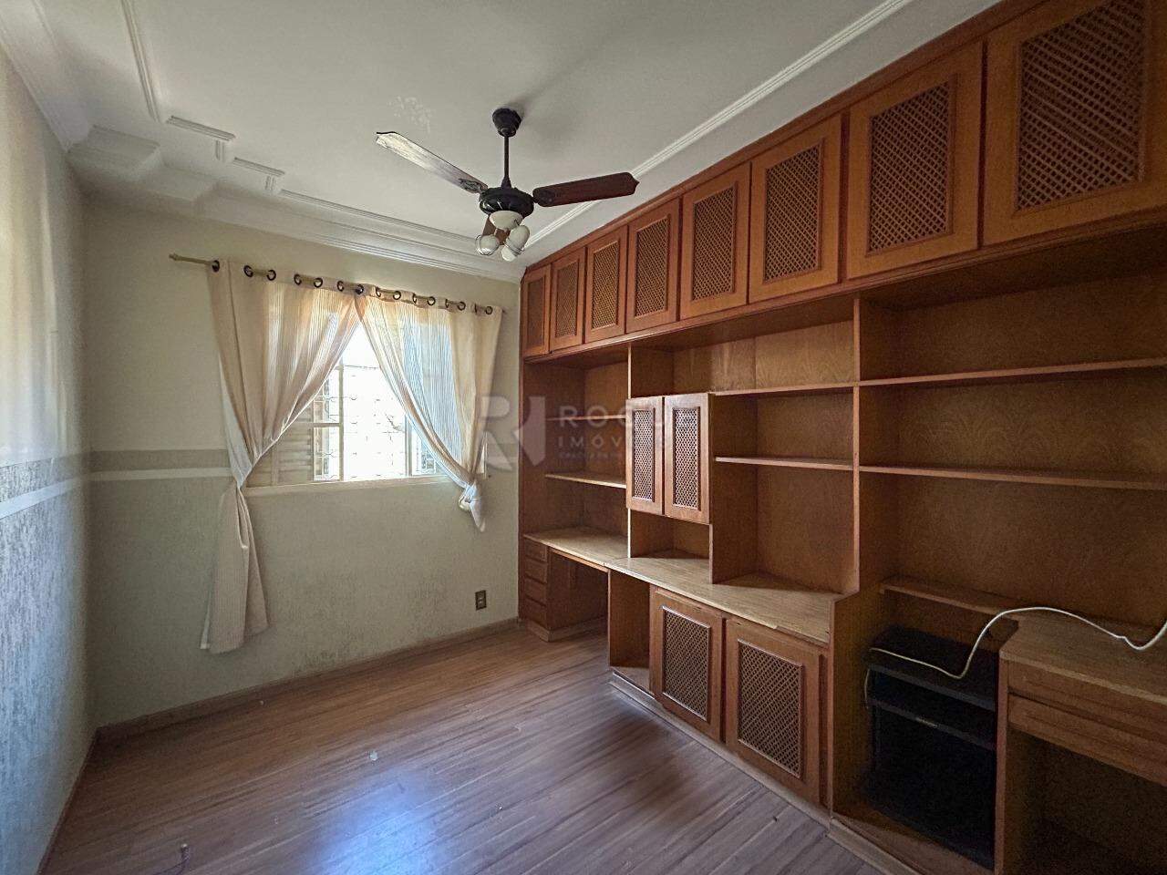 Casa Comercial para aluguel no bairro Cidade Jardim: Dormitório 3
