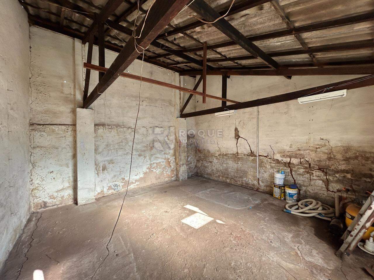 Casa Comercial para aluguel no bairro Cidade Jardim: Despensa 2