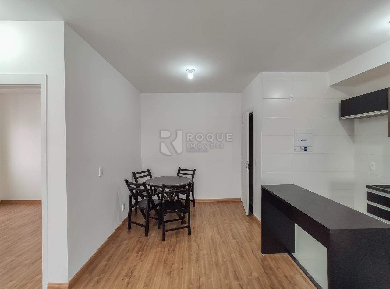 Apartamento à venda no bairro Jardim Santa Adélia: Sala 