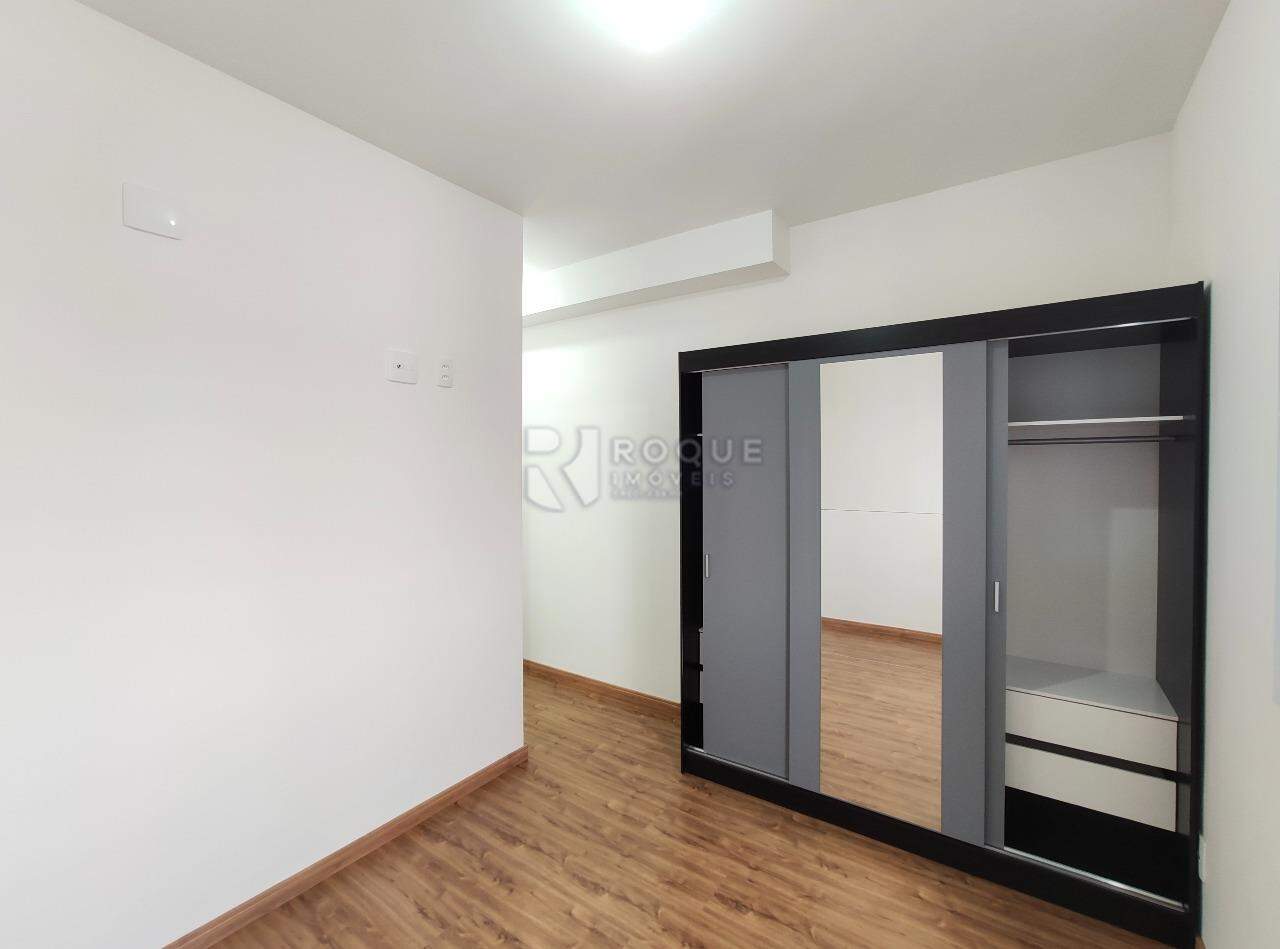 Apartamento à venda no bairro Jardim Santa Adélia: Dormitório 2 suíte 
