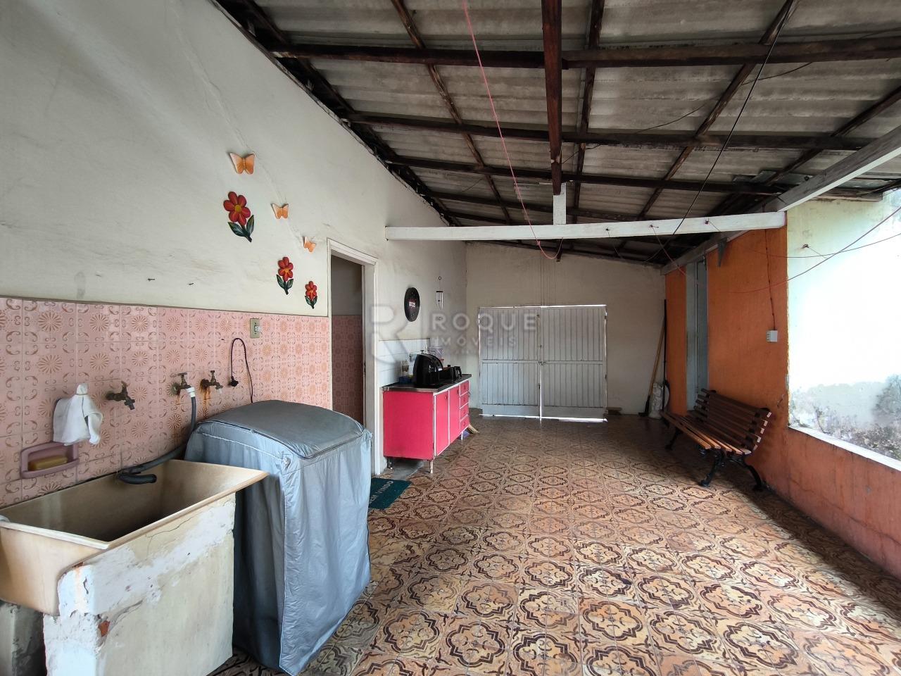 Casa Residencial à venda no bairro Vila Claudia: ÁREA DE SERVIÇO