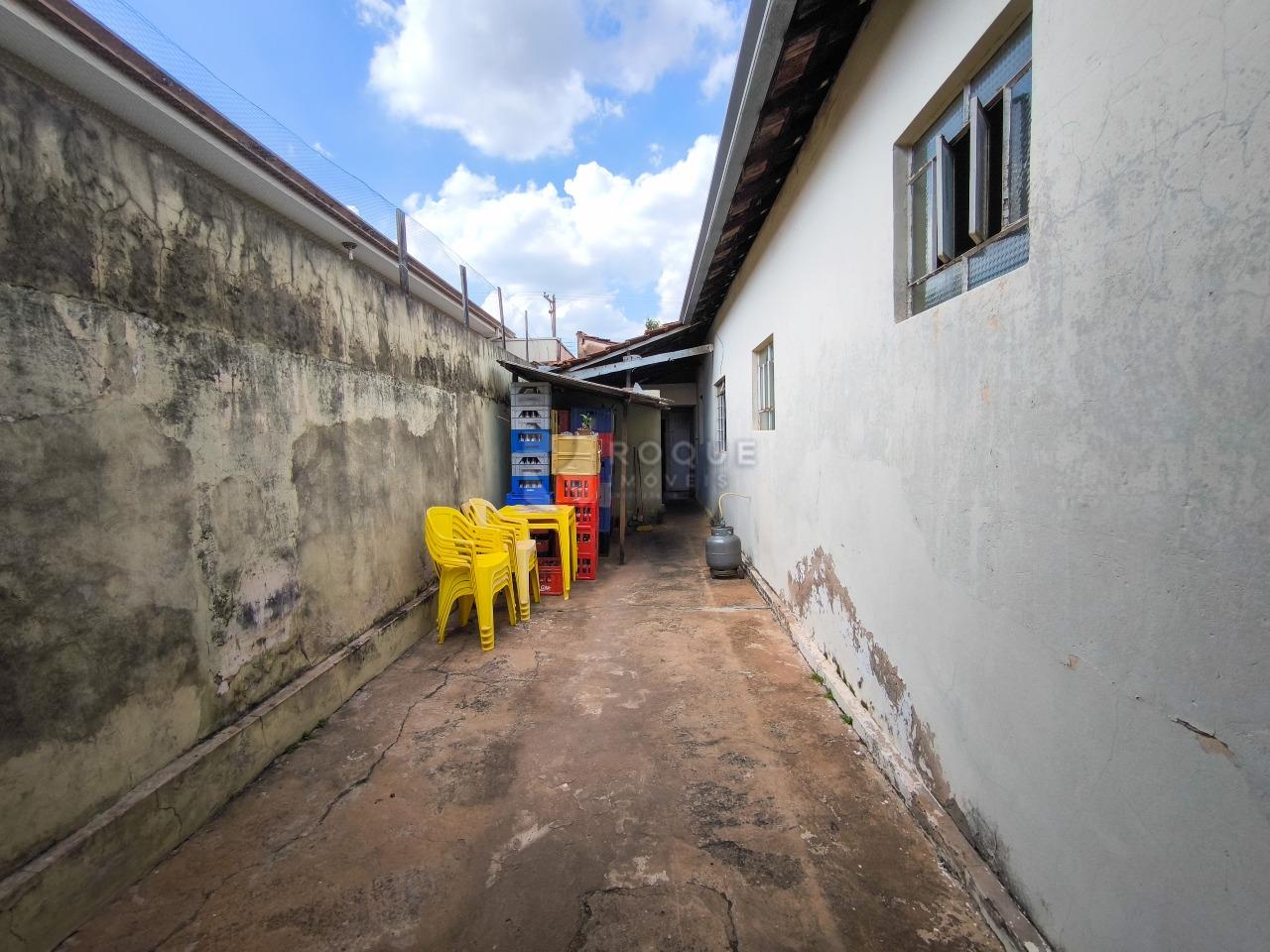 Casa Residencial à venda no bairro Vila Claudia: LATERAL EXTERNA