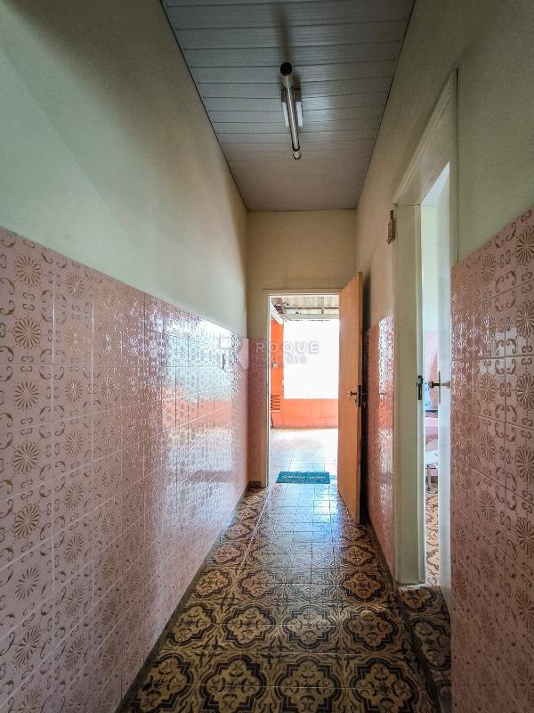 Casa Residencial à venda no bairro Vila Claudia: CORREDOR INTERNO