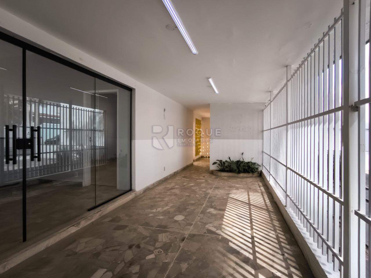 Casa Comercial à venda no bairro Centro: ENTRADA