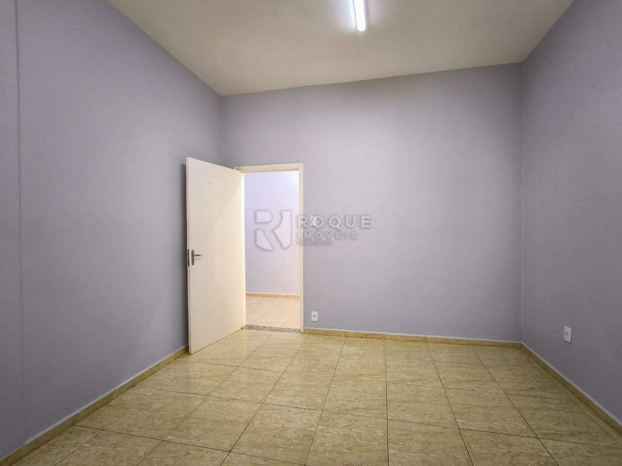 Casa Comercial à venda no bairro Centro: SALA 3