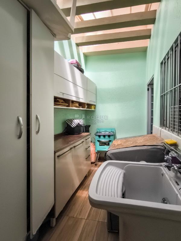 Casa Residencial à venda no bairro Jardim Residencial Graminha III: ÁREA DE SERVIÇO