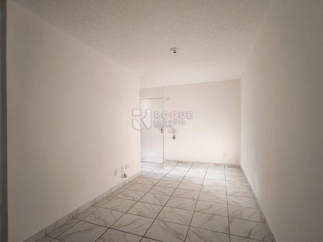 Apartamento à venda no bairro Parque Hippolyto: SALA DE ESTAR