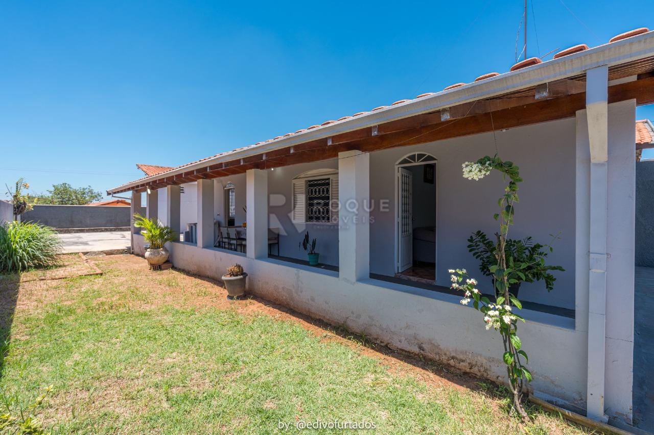 Casa Residencial à venda no bairro Jardim Nova Suiça: QUINTAL