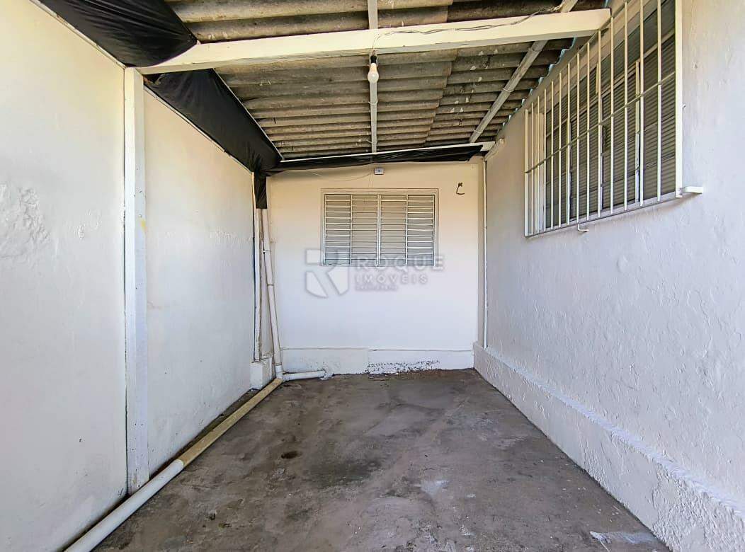 Casa Residencial para aluguel no bairro Vila Queiroz: Garagem