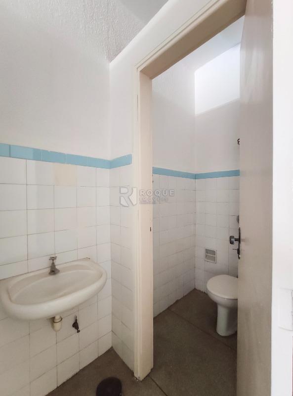 Salas/Conjuntos para aluguel no bairro Centro: WC social 02 