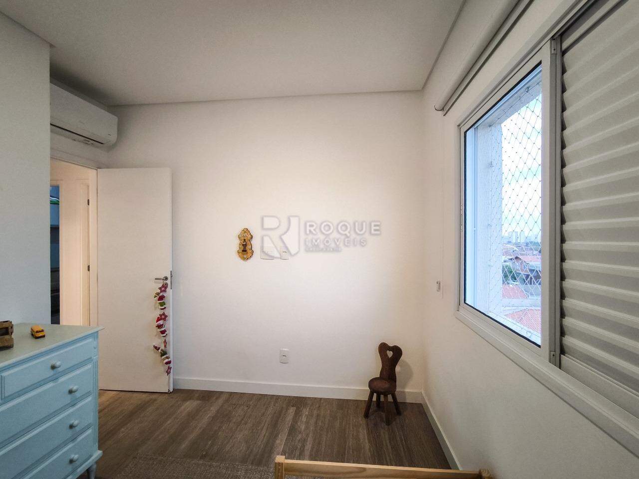 Apartamento à venda no bairro Vila Cristovam: DORMITÓRIO 1