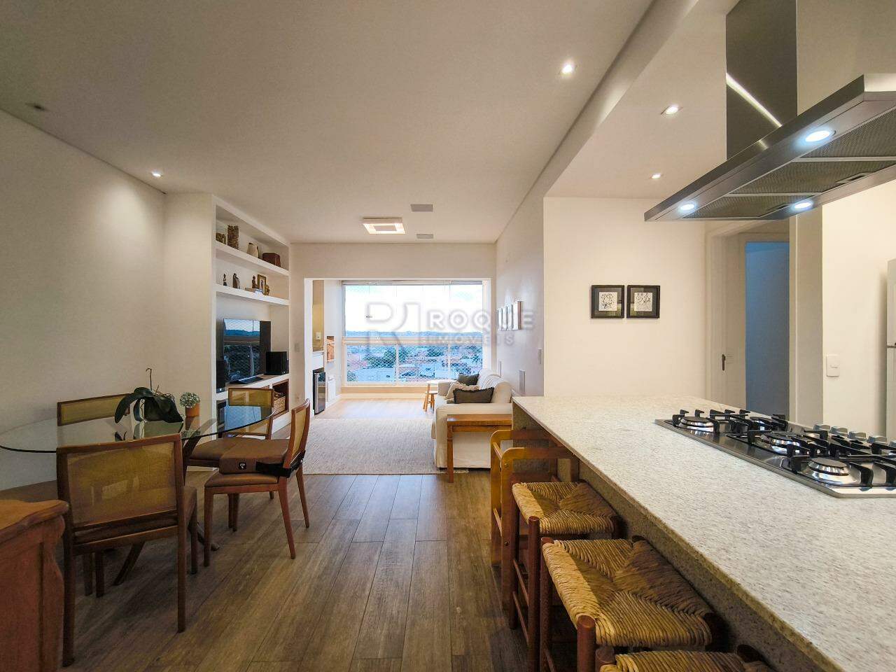 Apartamento à venda no bairro Vila Cristovam: SALA DE JANTAR