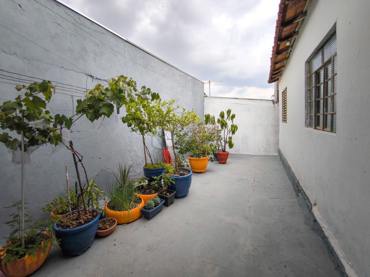 Casa Residencial à venda no bairro Jardim Nova Europa: QUINTAL CASA 2