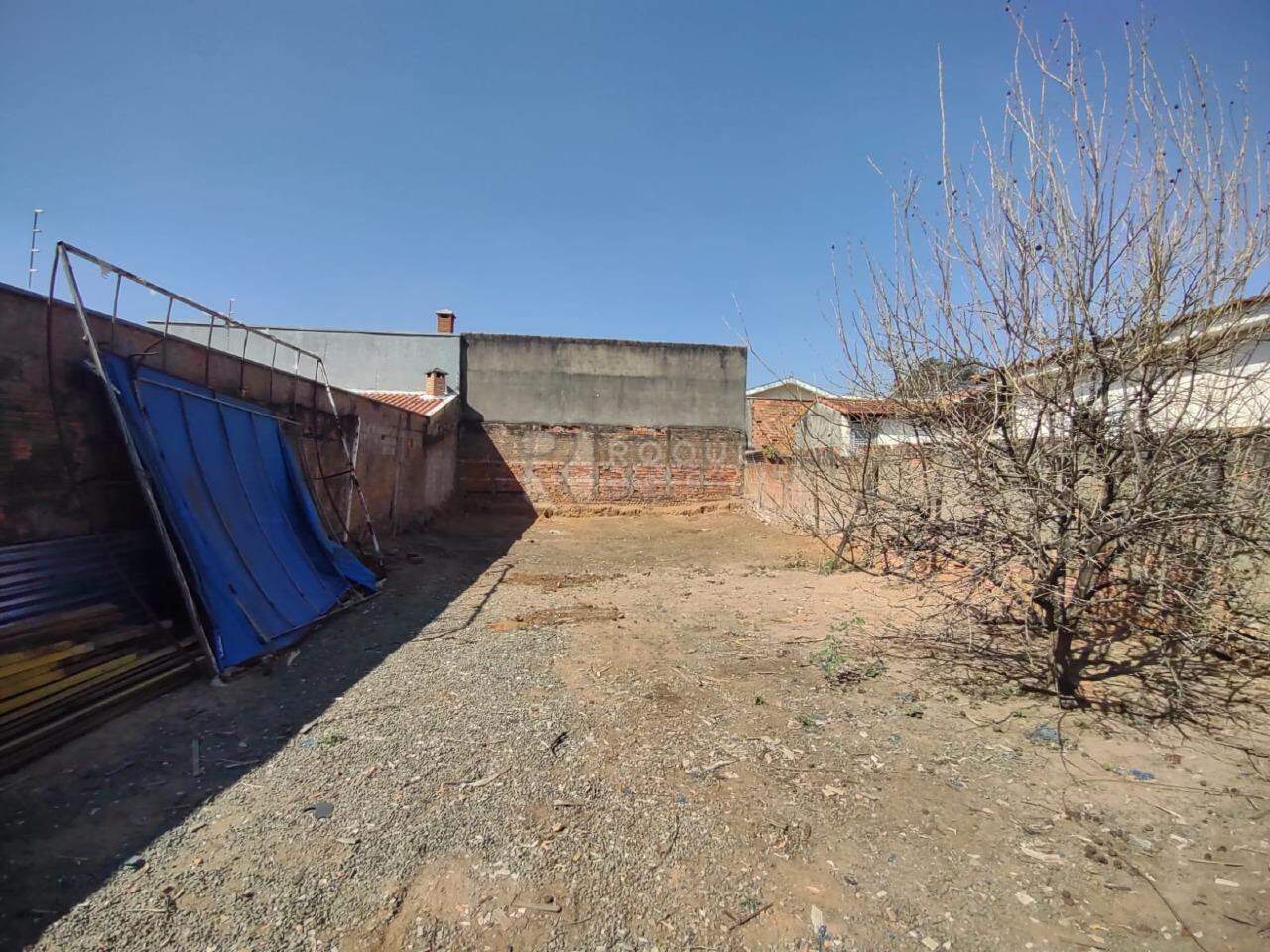 Terreno à venda no bairro Jardim Santo André: 