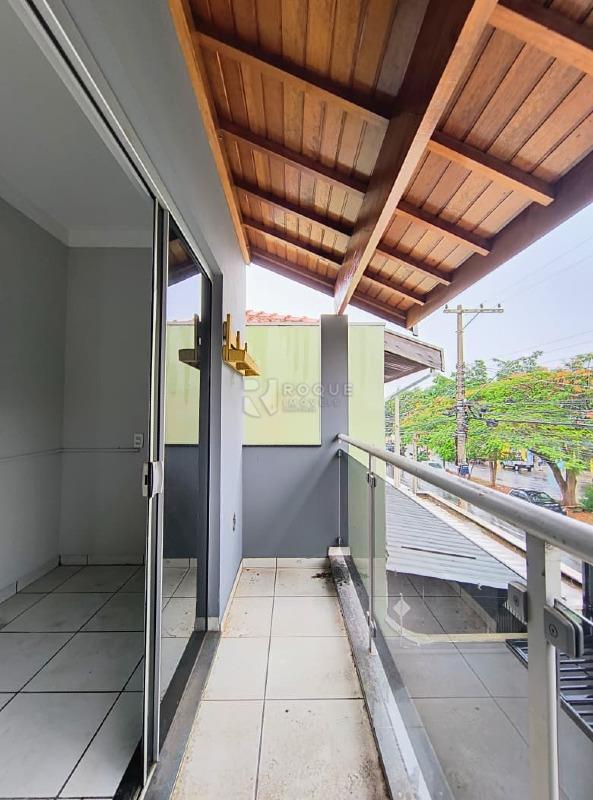 Casa Residencial para aluguel no bairro Jardim Residencial Santa Amália: Sacada