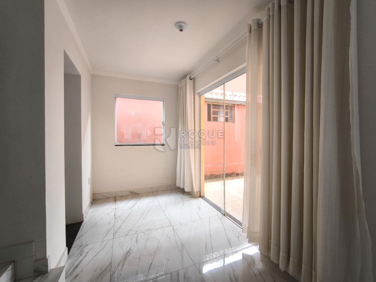 Chácara à venda no bairro Recanto dos Laranjais: HALL DE ENTRADA