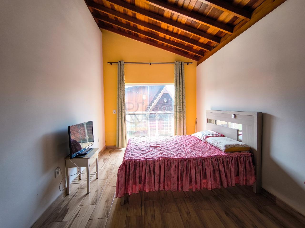 Chácara à venda no bairro Recanto dos Laranjais: SUÍTE 1