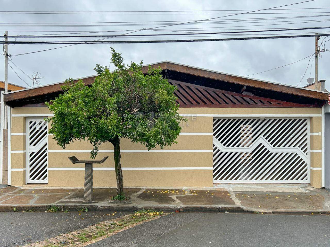 Casa Residencial para aluguel no bairro Vila Piza: Fachada 