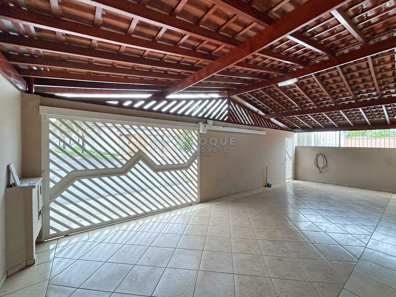 Casa Residencial para aluguel no bairro Vila Piza: Garagem 