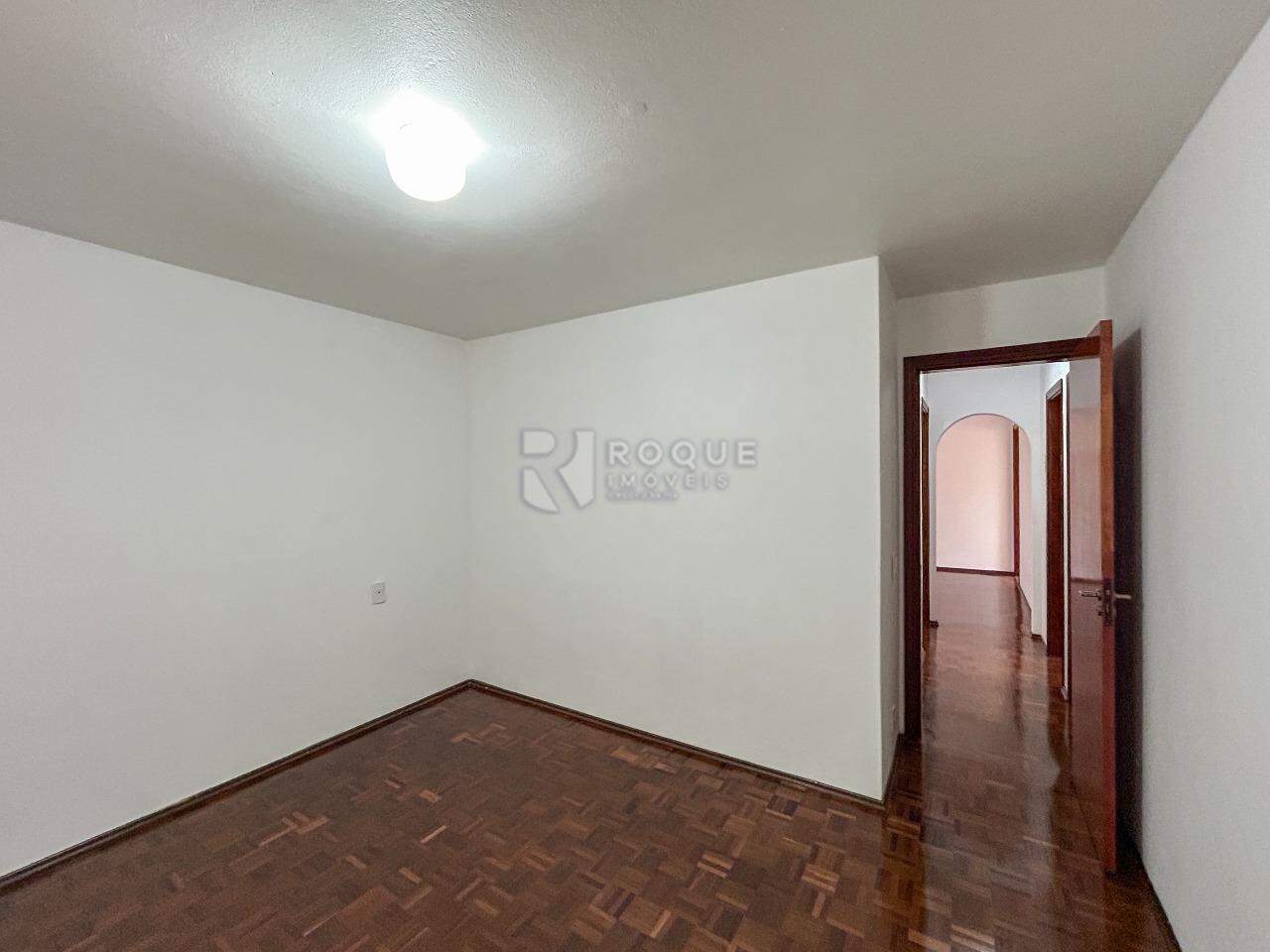 Casa Residencial para aluguel no bairro Vila Piza: Dormitório 3 suíte 