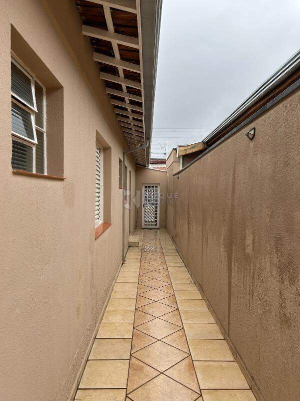 Casa Residencial para aluguel no bairro Vila Piza: Corredor 1