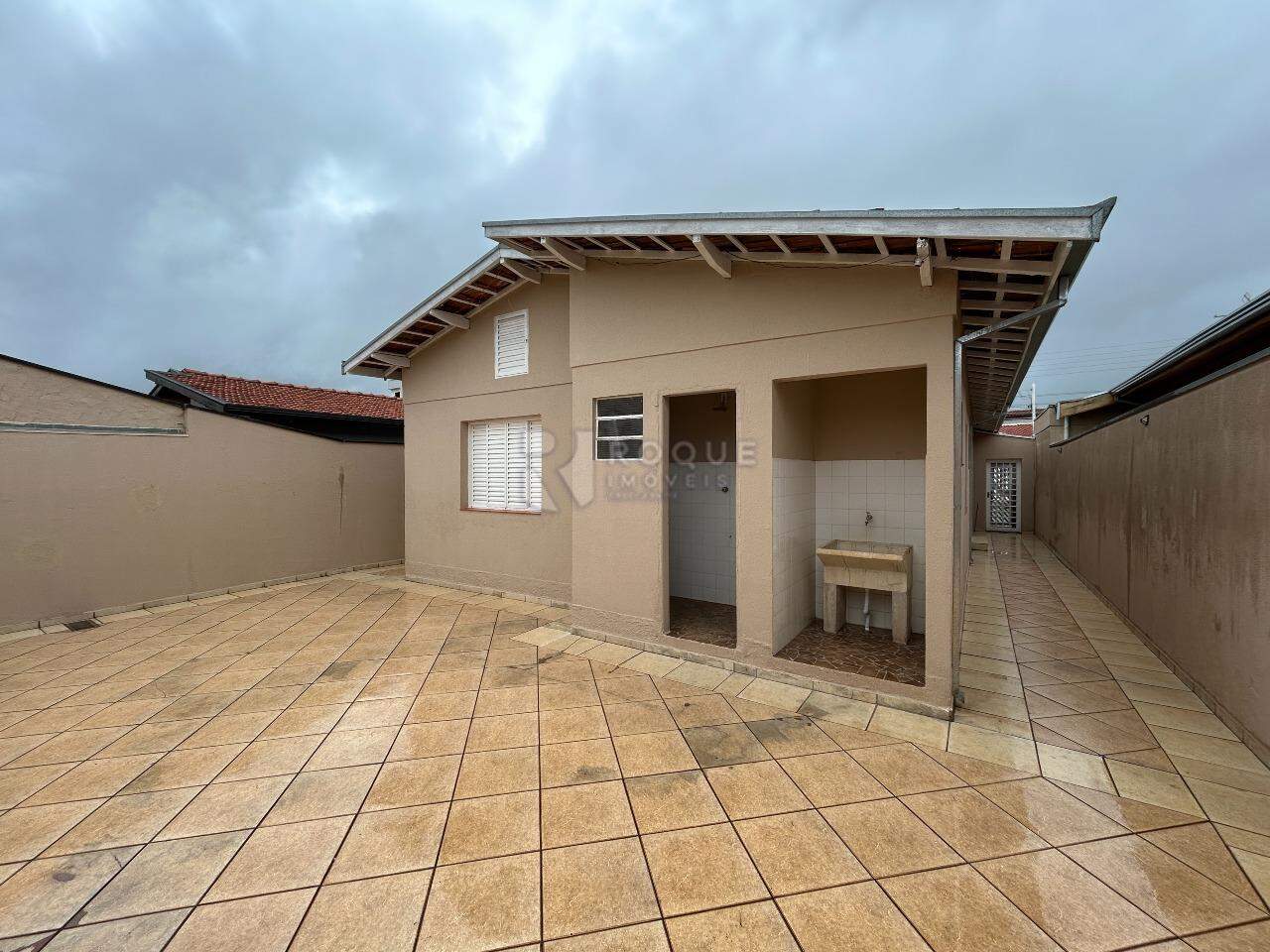Casa Residencial para aluguel no bairro Vila Piza: Fundo / área de serviço 