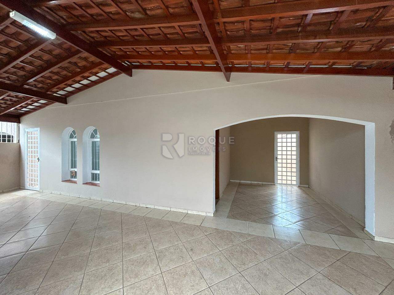 Casa Residencial para aluguel no bairro Vila Piza: Garagem 