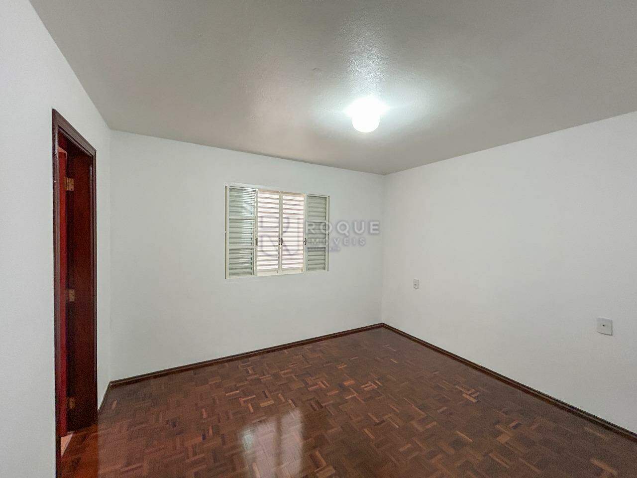 Casa Residencial para aluguel no bairro Vila Piza: Dormitório 3 suíte 