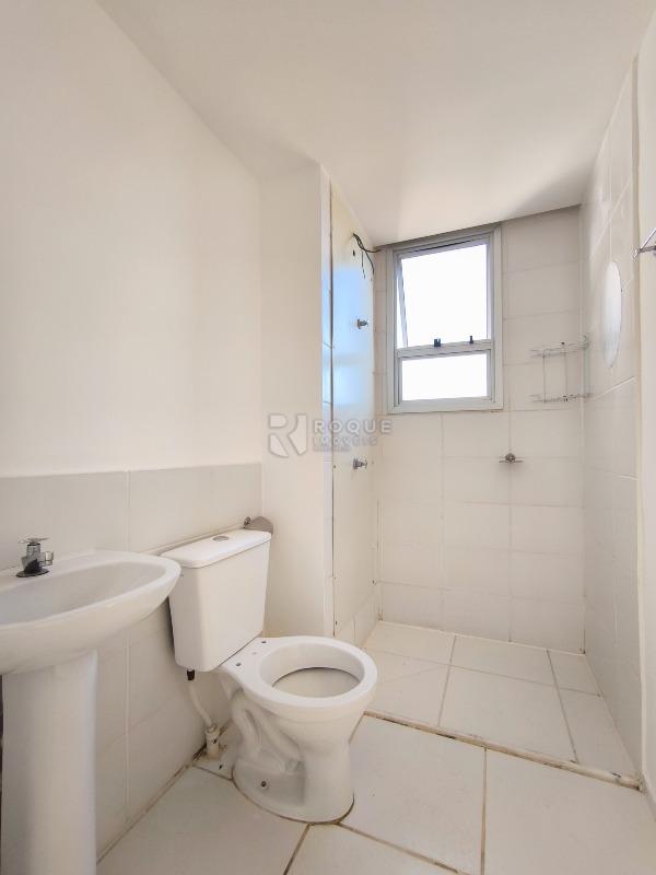 Apartamento para aluguel no bairro Parque Hippolyto: BANHEIRO SOCIAL
