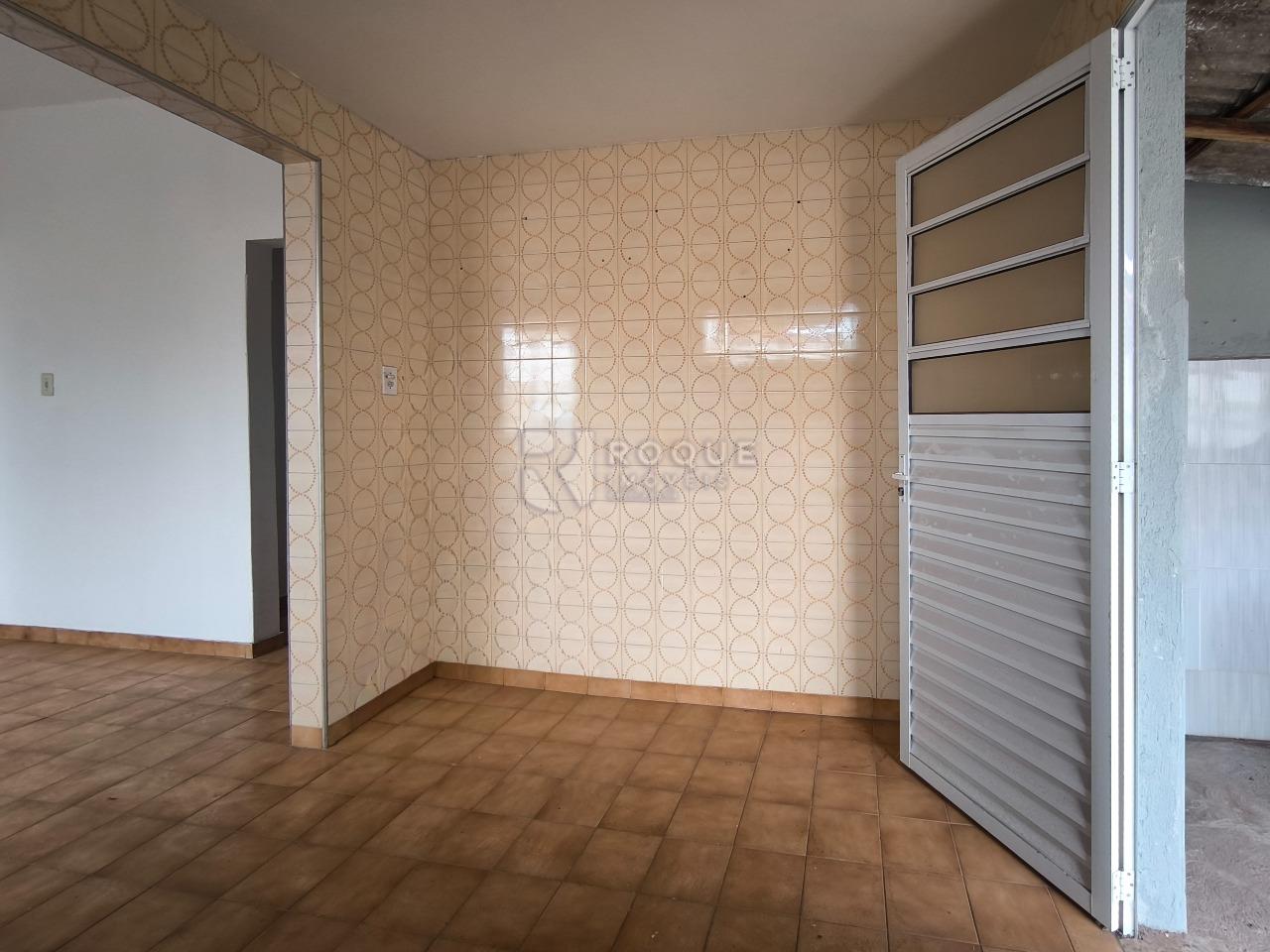 Casa Residencial à venda no bairro Vila Cristovam: COZINHA