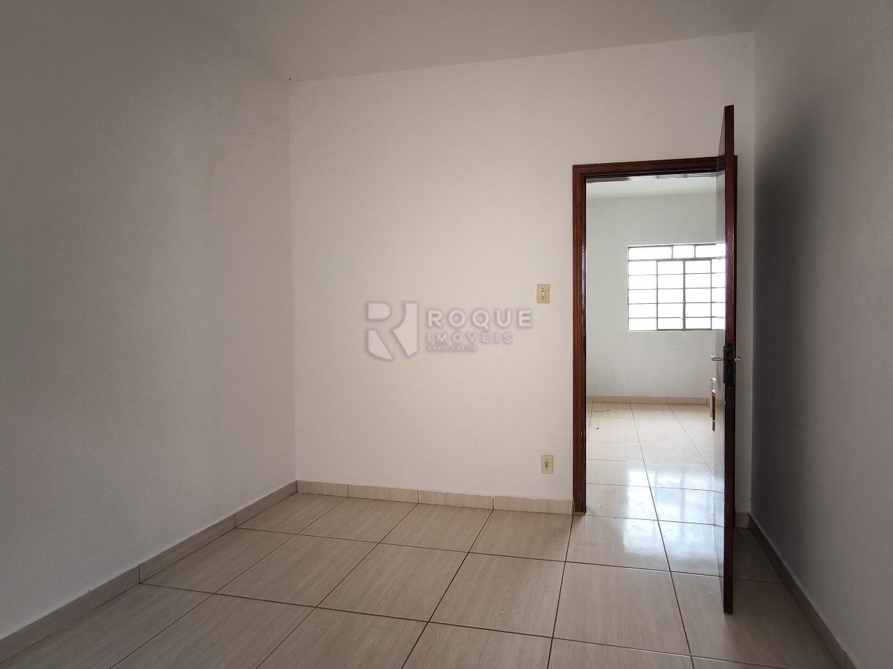 Casa Residencial à venda no bairro Vila Cristovam: DORMITÓRIO 2